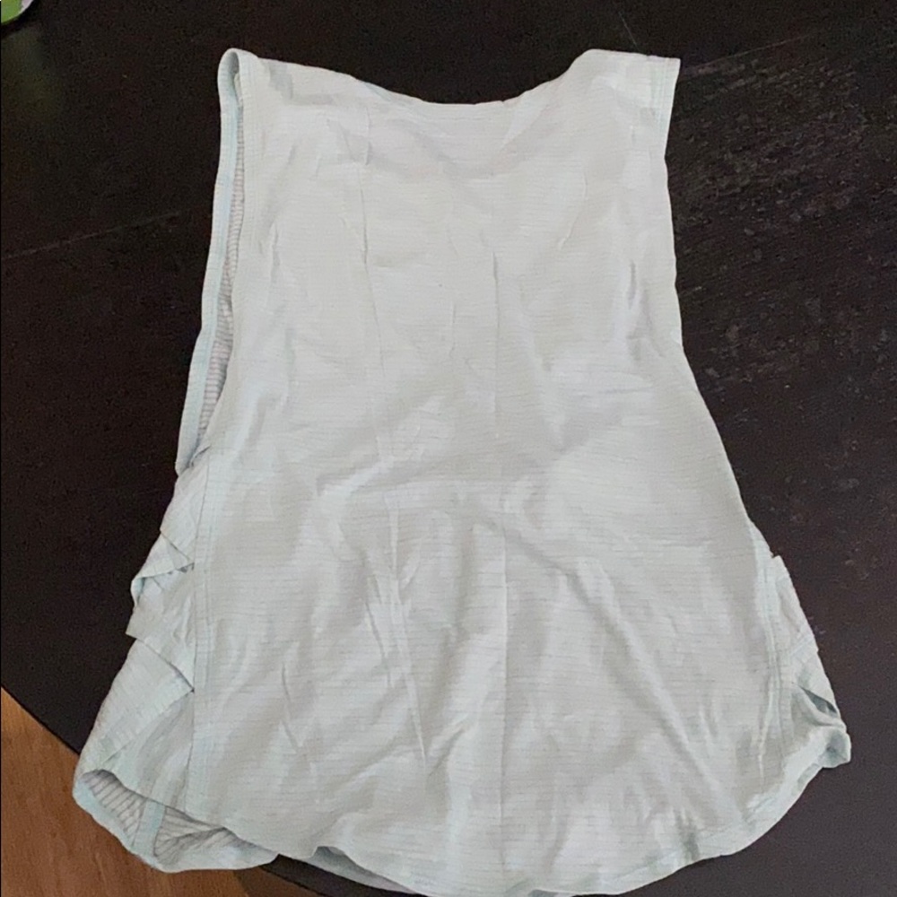 Lululemon muscle tank
